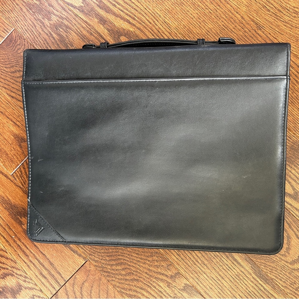 AUREX Black Leather Portfolio Case Zipper Binder